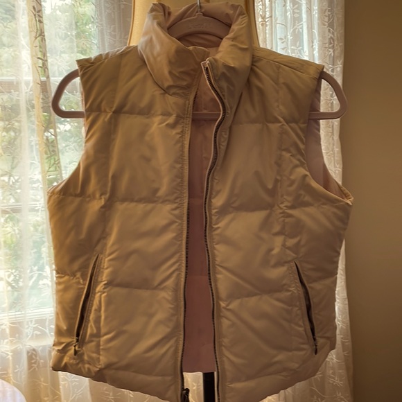 Lauren by Ralph Lauren Reversible Puffer Vest - Picture 4 of 7